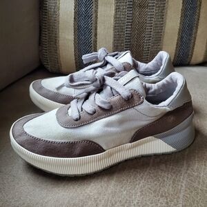 Sorel Out N About III City Sneaker Waterproof Womens Size 9.5 In Moonstone Dove